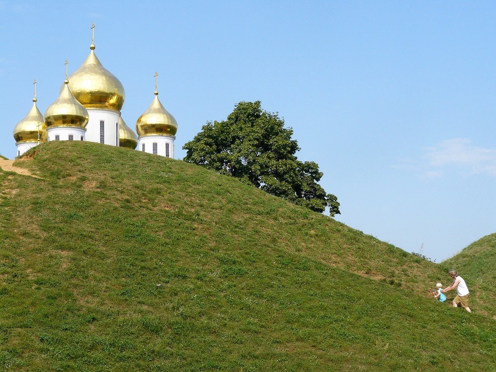 The way to the hill