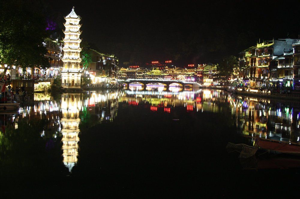 night mirror of Fenghuang