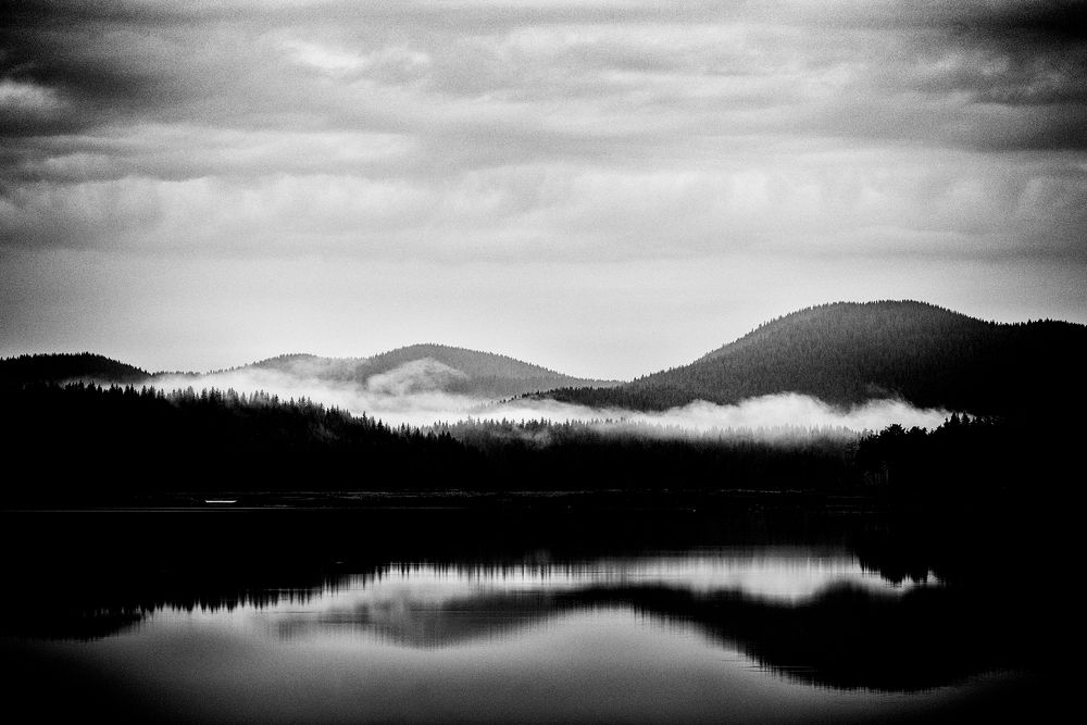 Там за туманами