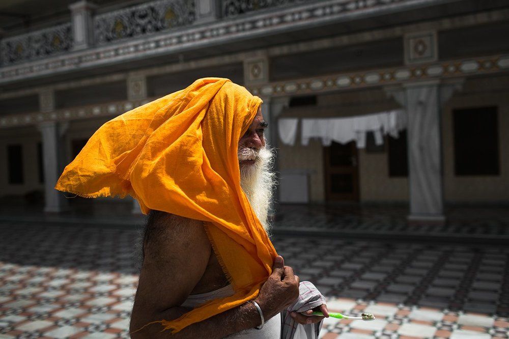 Утро в Сикхсокм храме