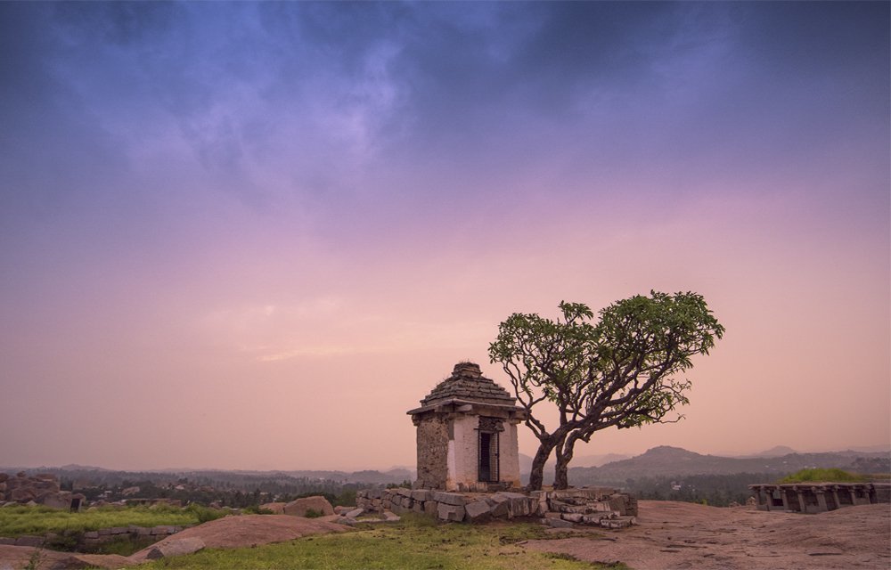 Hemakuta Hampi