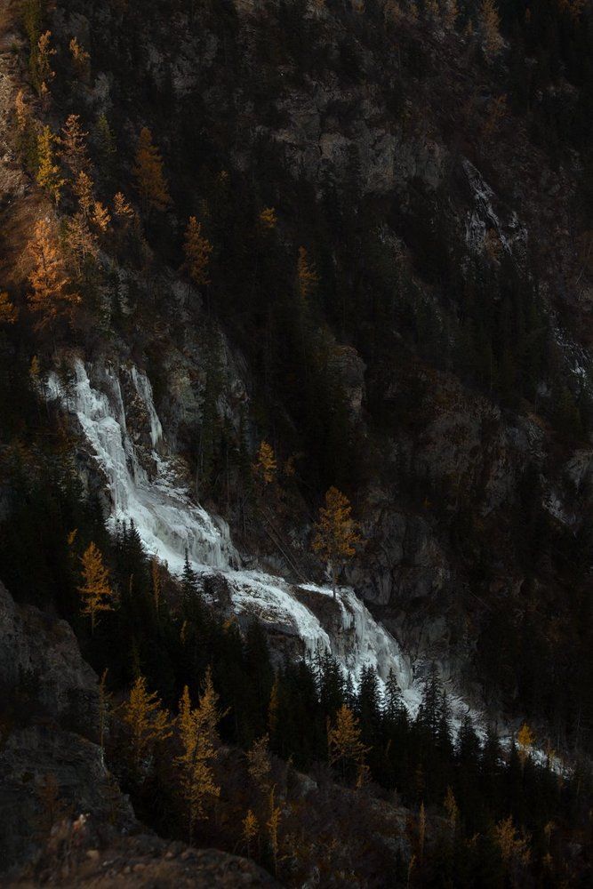 Замёрзший водопад