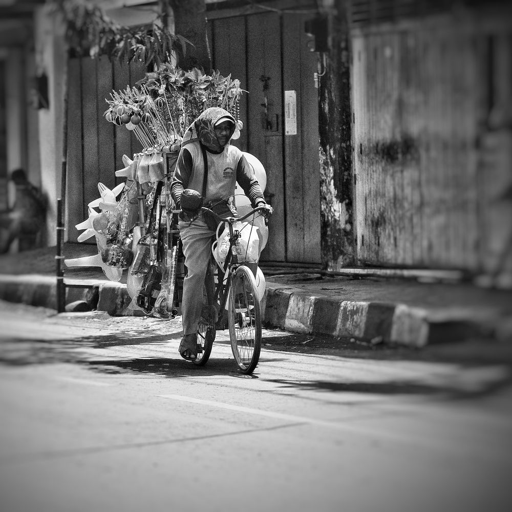 Pekerja keras ( Hard worker )