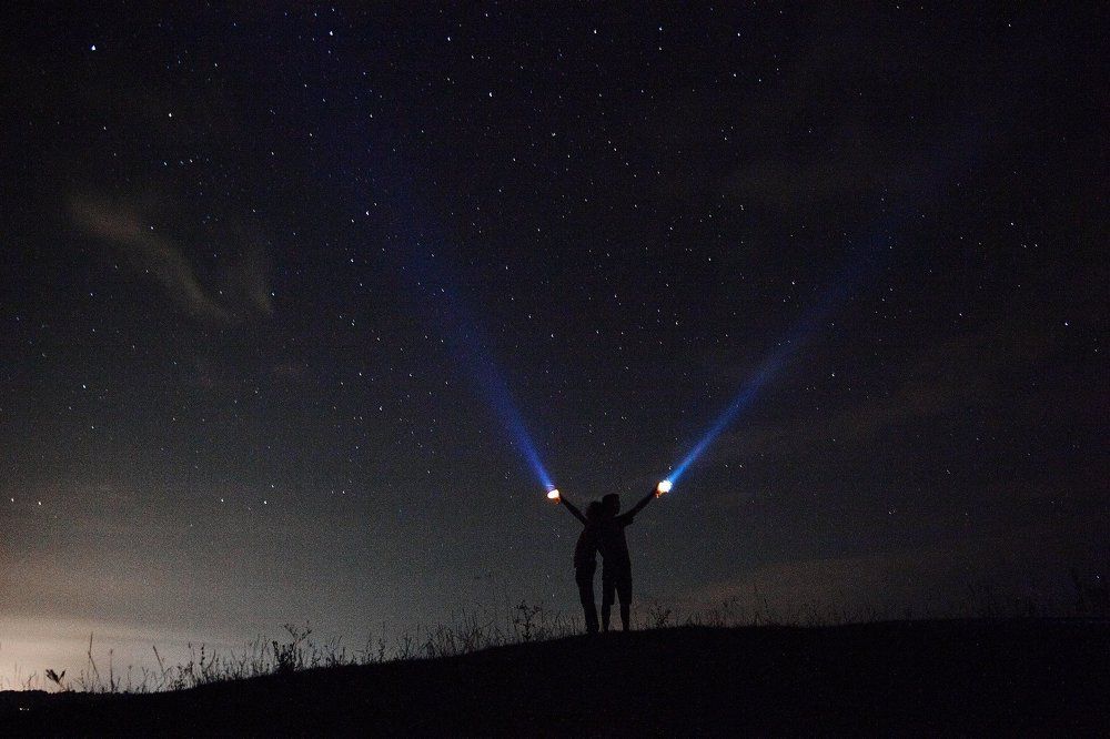 Глядя в ночное небо