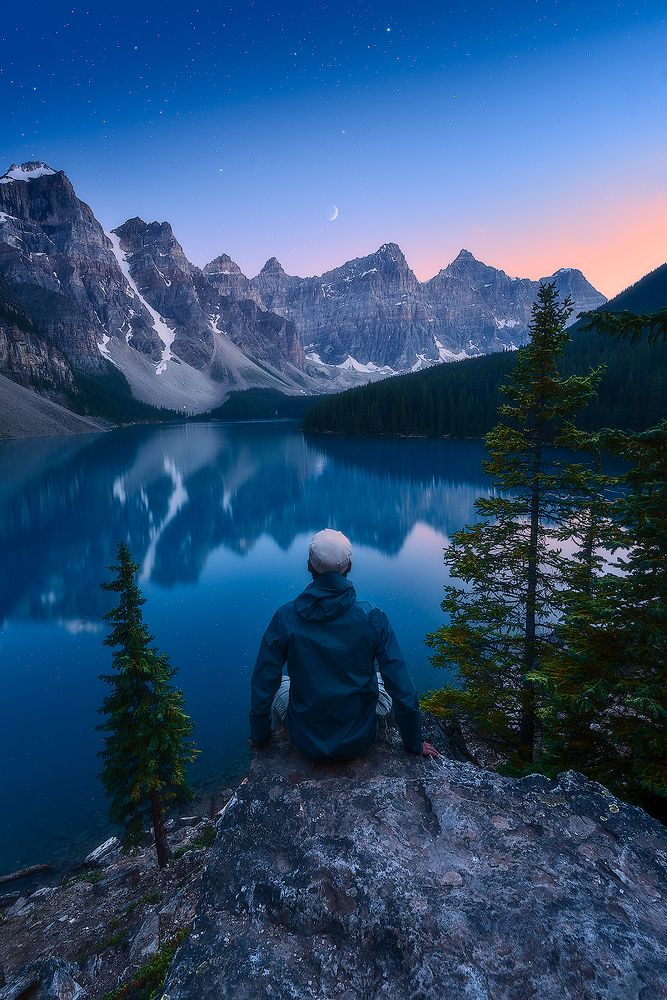 Last lights in Moraine