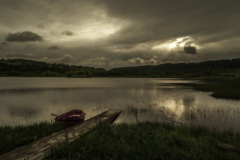 небо потеплело