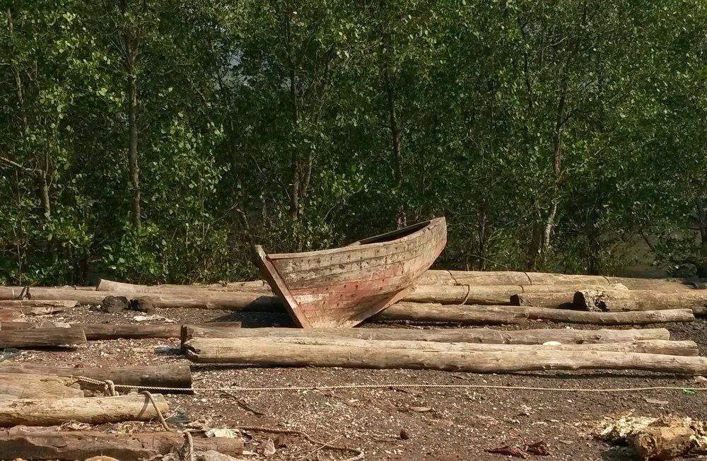 fishing boat rest of sea kinara