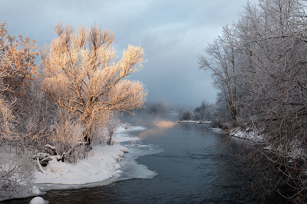 Ледяная река - студёные берега
