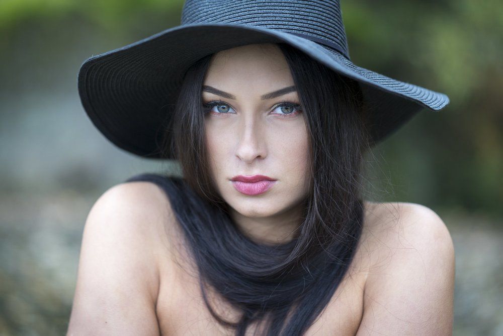 Черный шарф