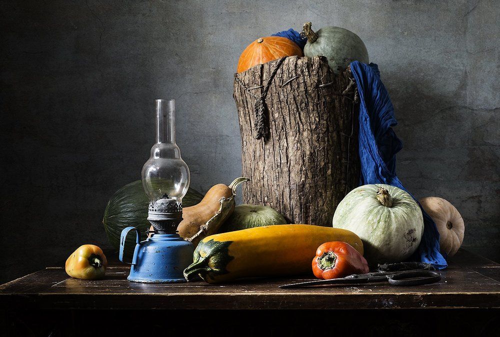 Полным полна коробушка...