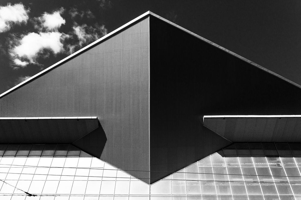 The knife of everyday life