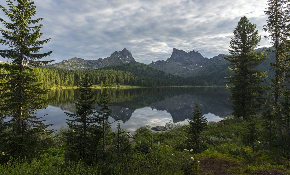 Рассвет на озере Светлом