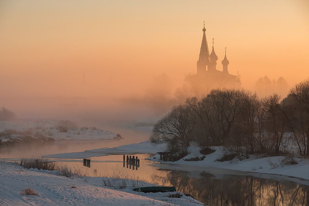 Март, морозное утро