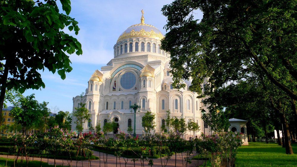 Морской Никольский собор в Кронштадте.