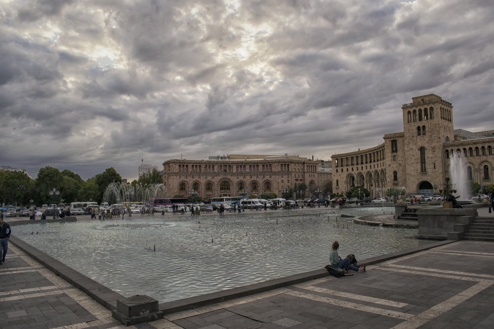 Republic Square 2: Yerevan