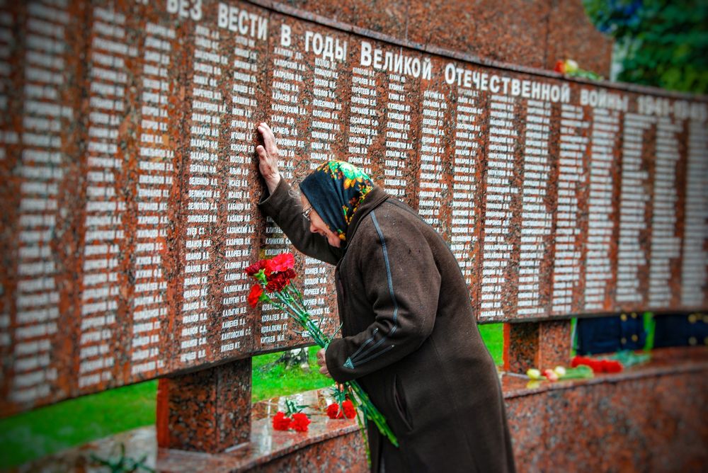 А жалко бабушку...