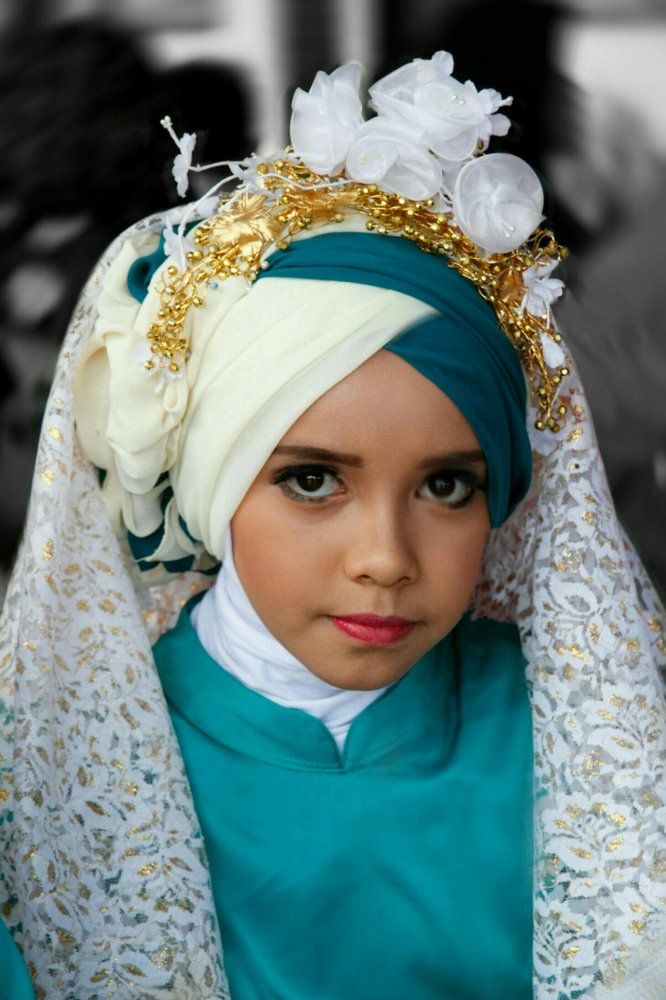 Eyes Minangkabau Girl