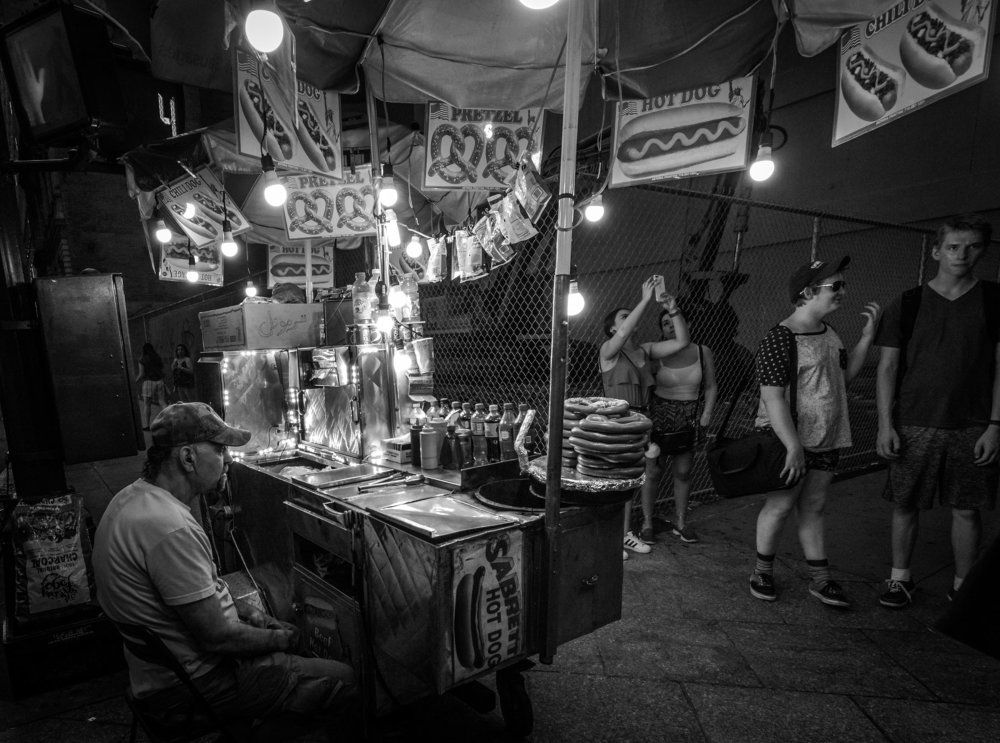 Pretzel seller from New-York city