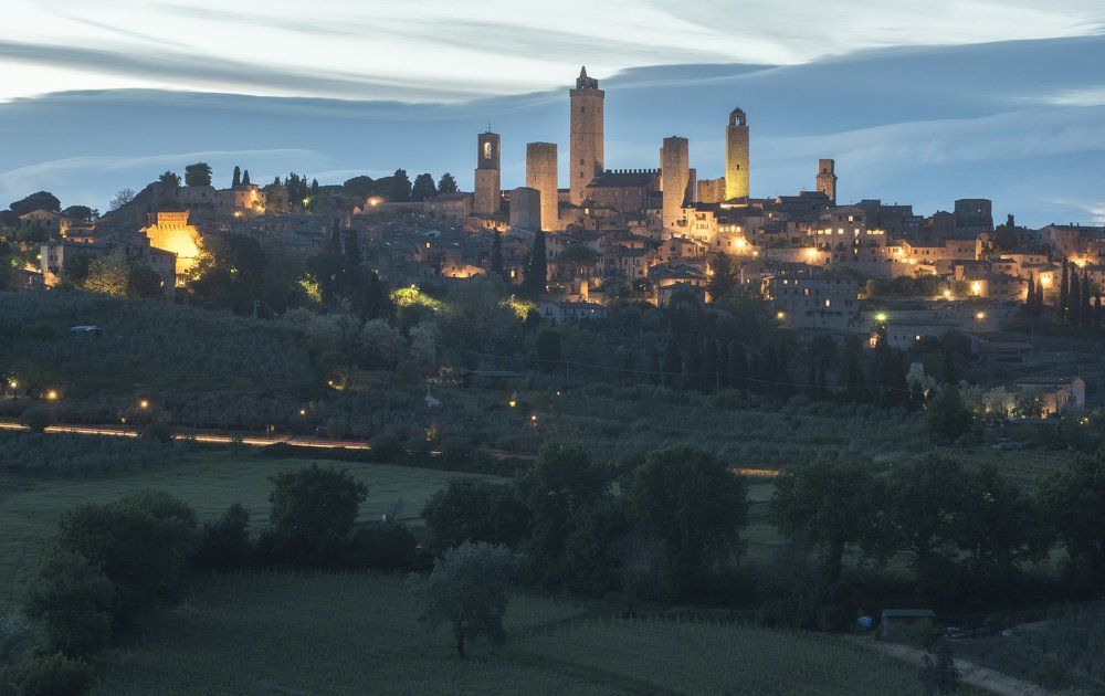Ночные огни San Gimignano