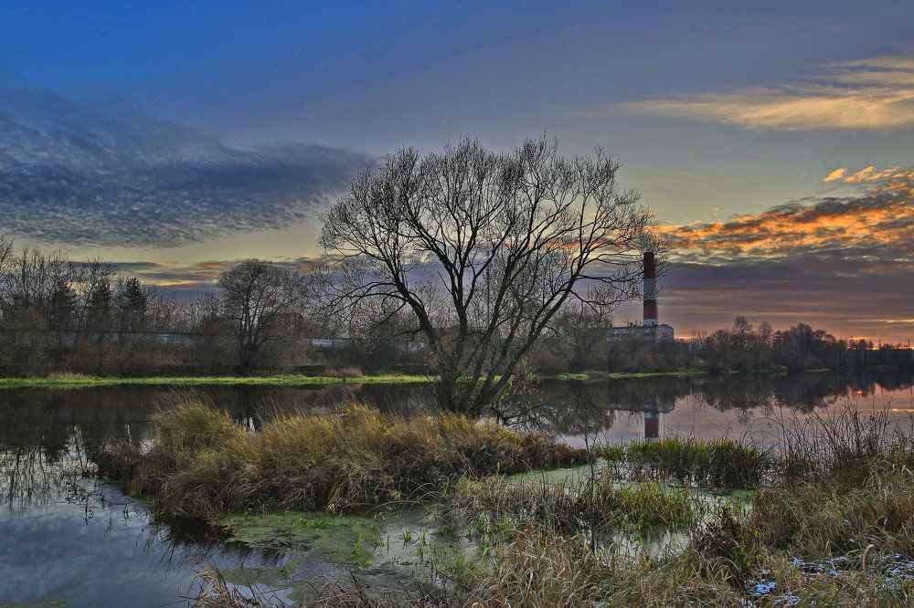 Осенний вечер на Нерской