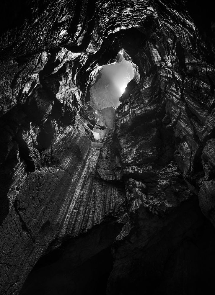 Притяжение недр