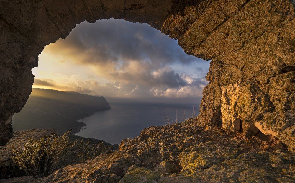 Окно в осеннее небо