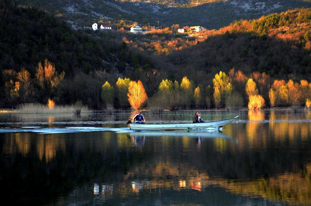 The Scadar lake sunset