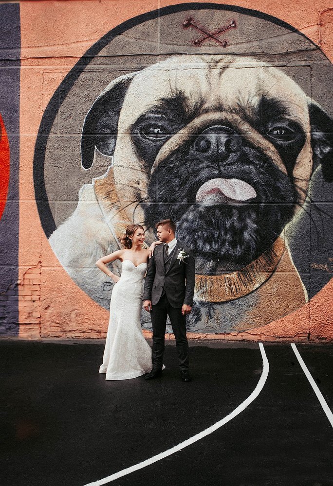 Двое, не считая собаки