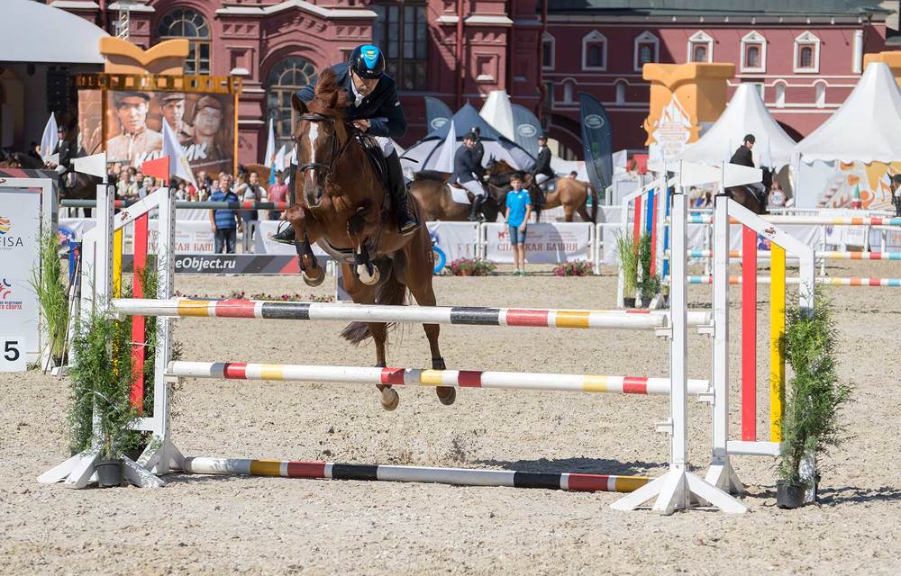 Конкур на Красной площади