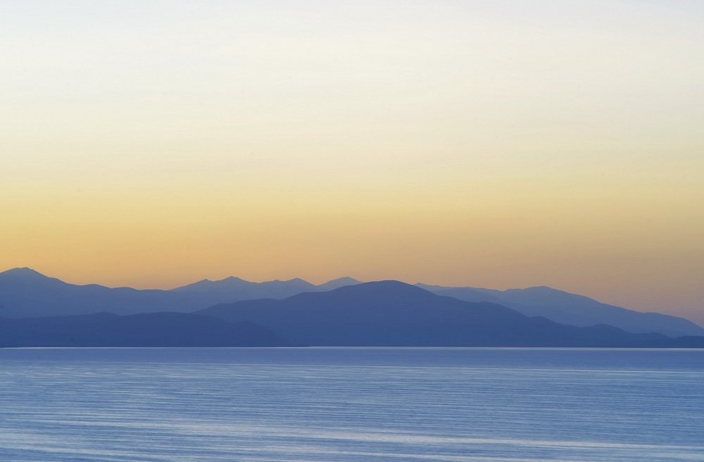 Утро на озере Севан