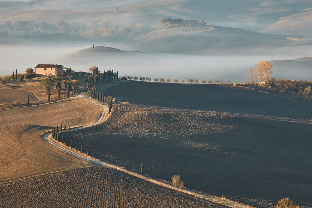 Осенняя Тоскана на расвете