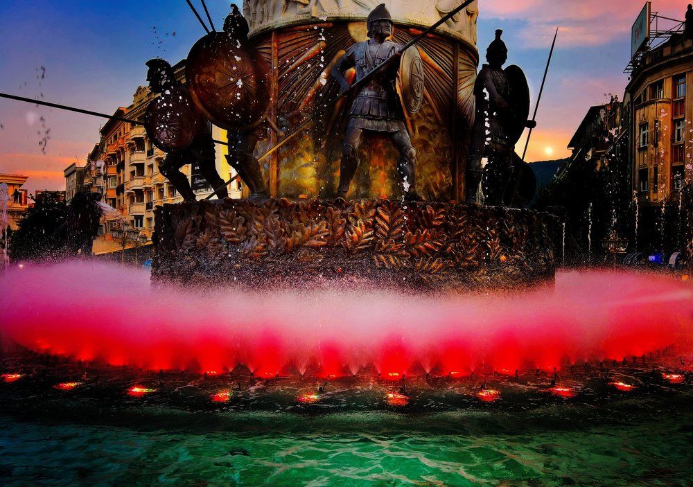 Всадник на коне