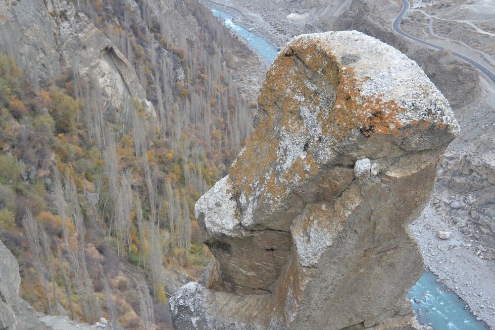 Bravery Stone by Akmal Khan