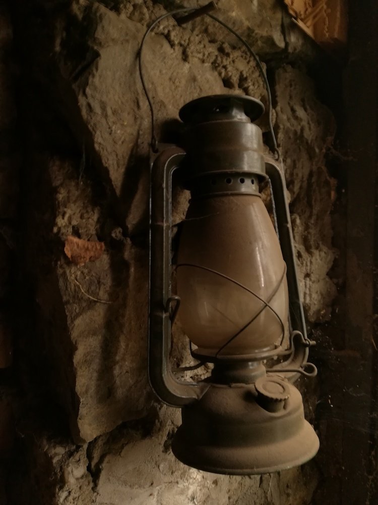 ...old lamp...
