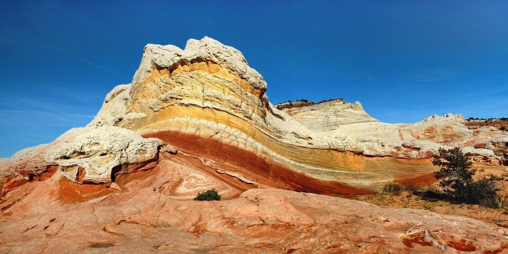 Белый карман.