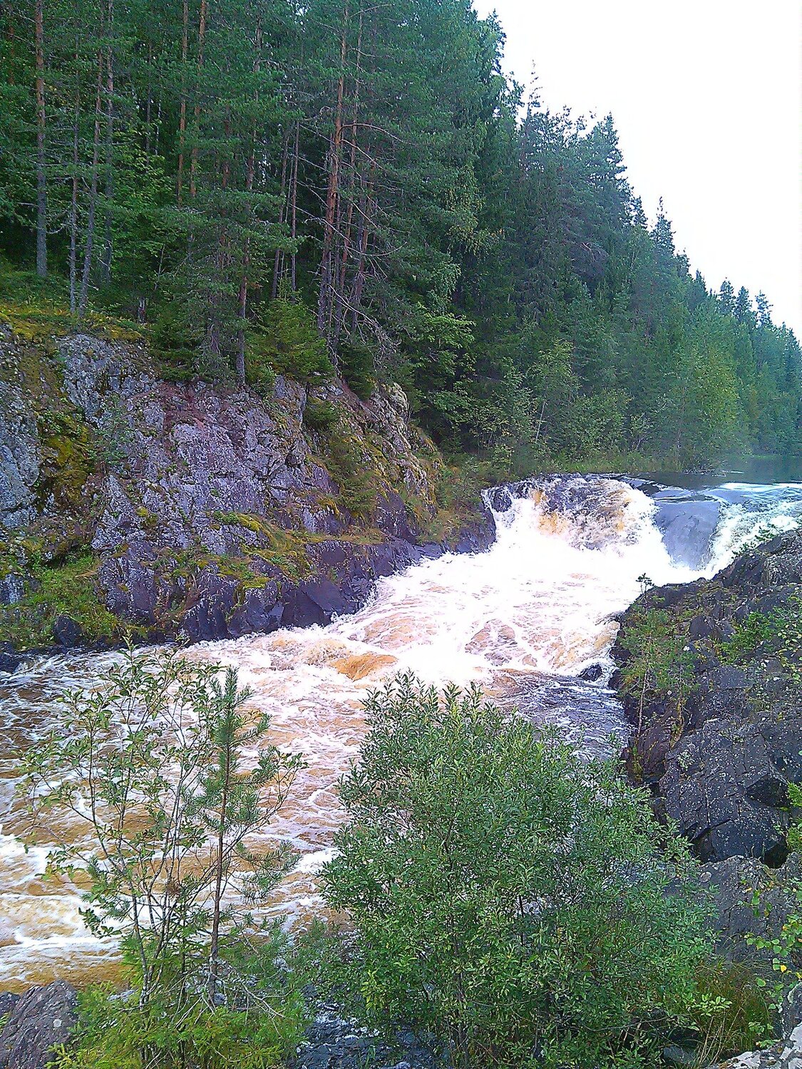 Водопад Кивач ( Карелия)