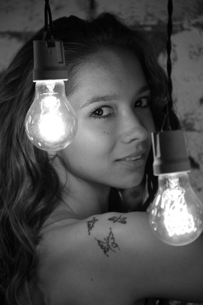 сквозь лампу