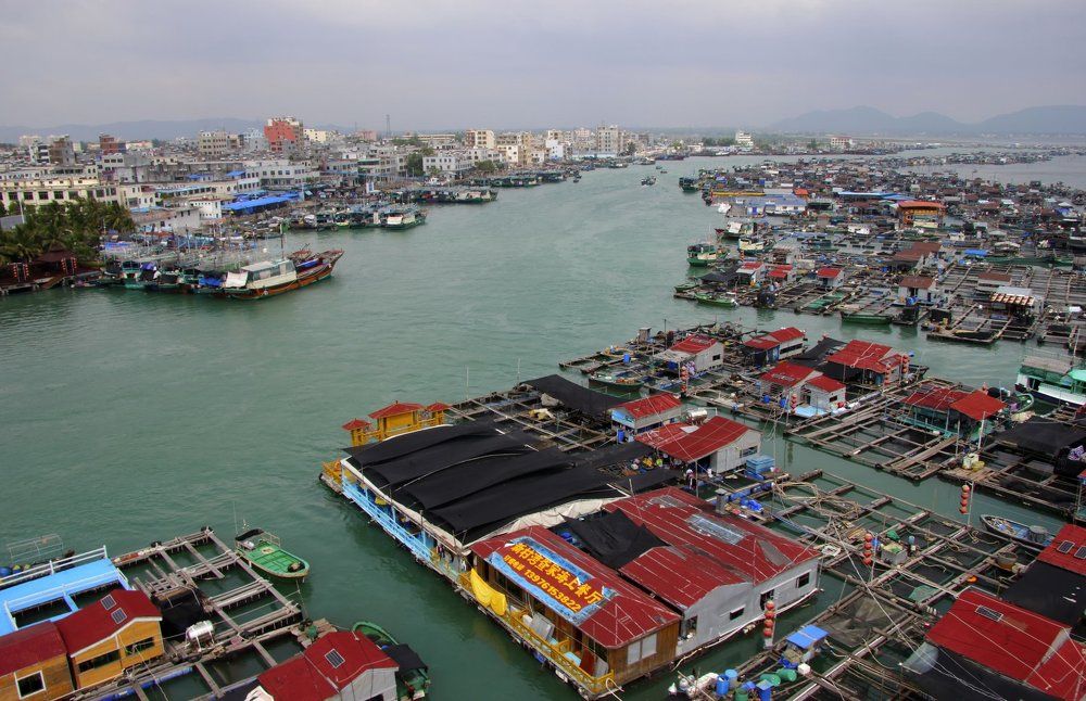 Рыбацкая деревня на воде **