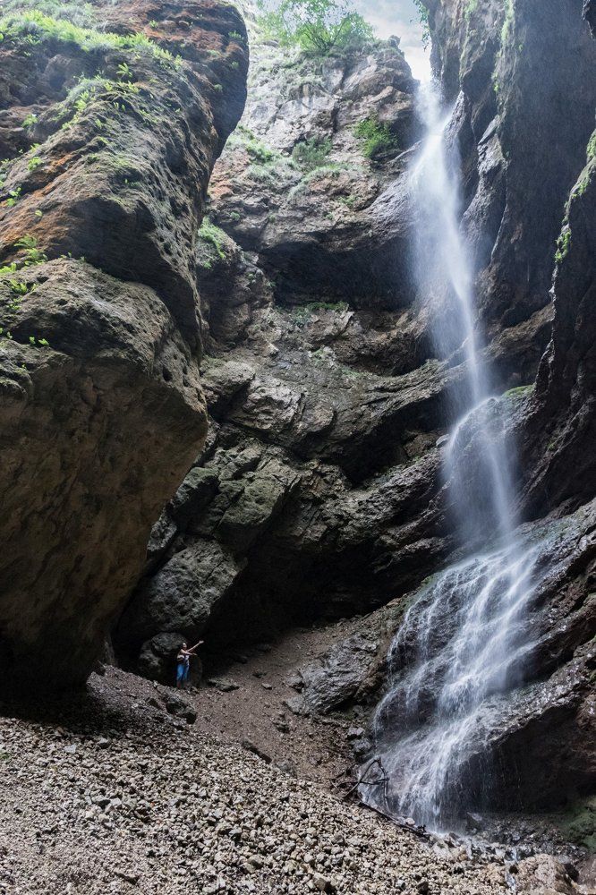 Водопад без названия