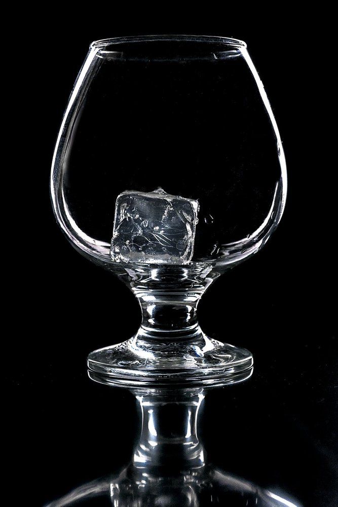 Без коньяка...