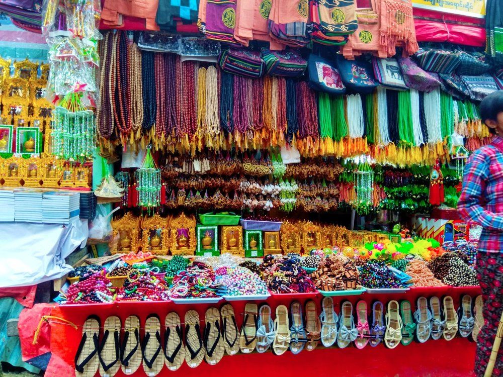 Mount village shop