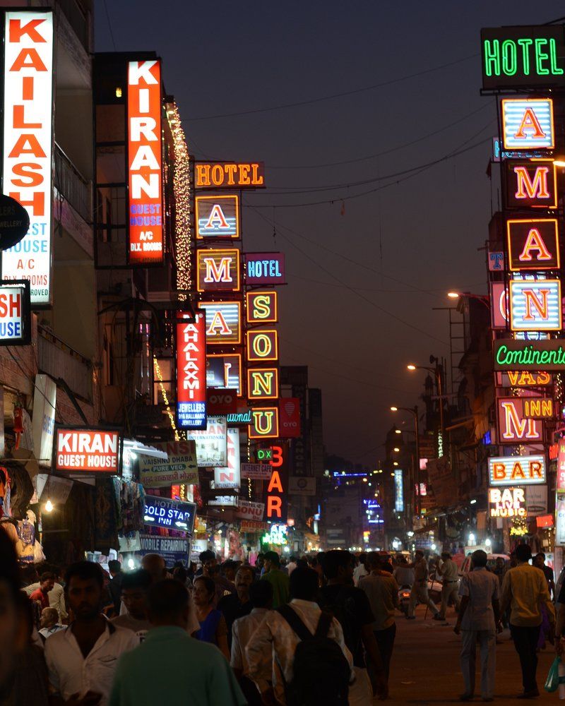 ночная жизнь main road bazar