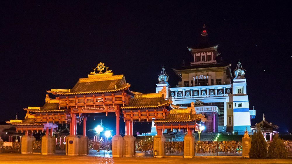 Ночь в Элисте