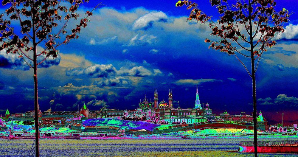 град на острове стоит