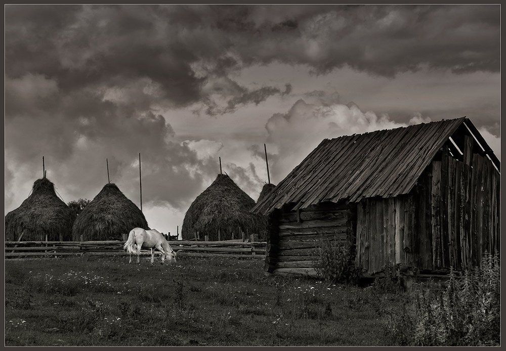 За околицей