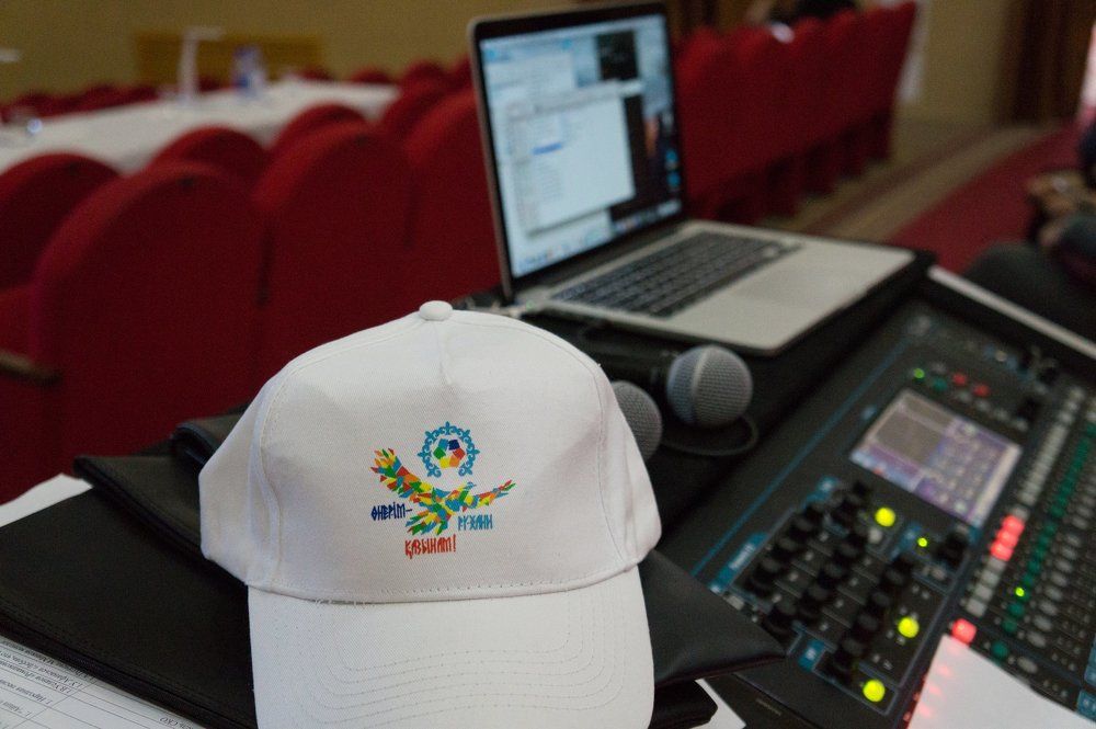 Фото лишним не юывает