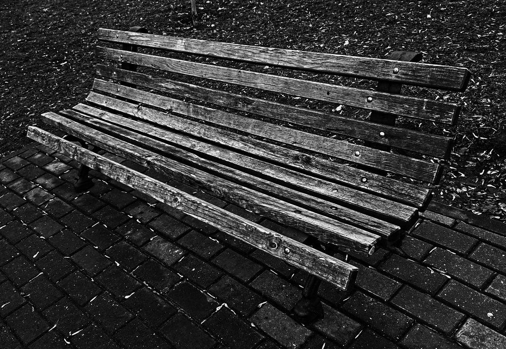 Просто скамейка...