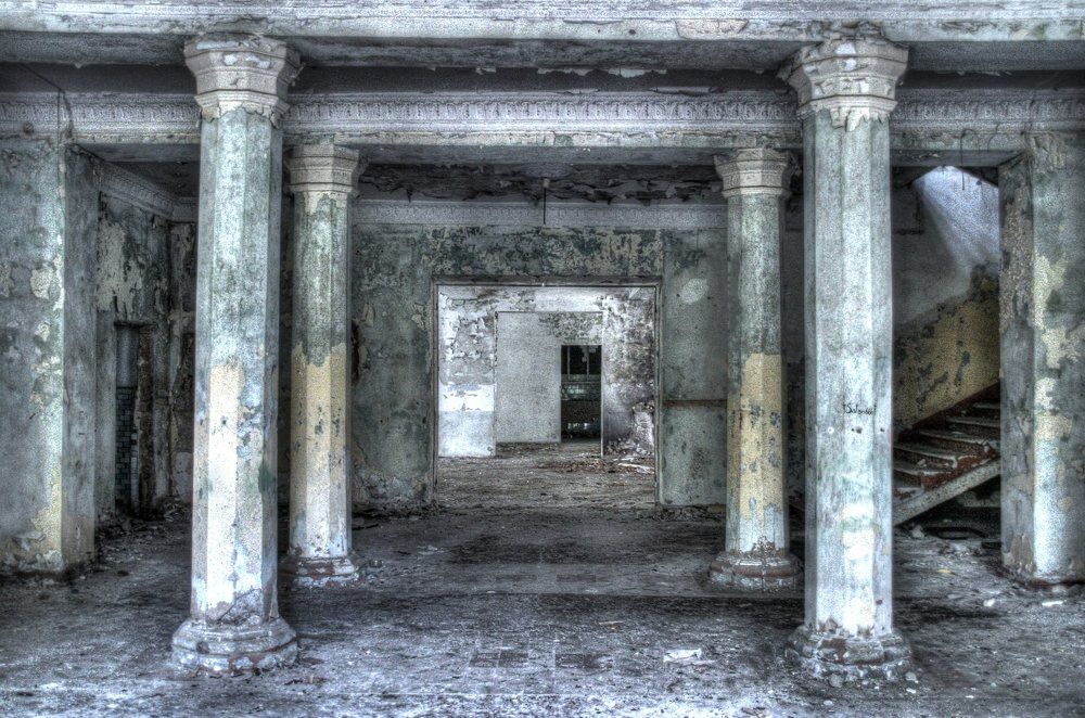 forgotten house