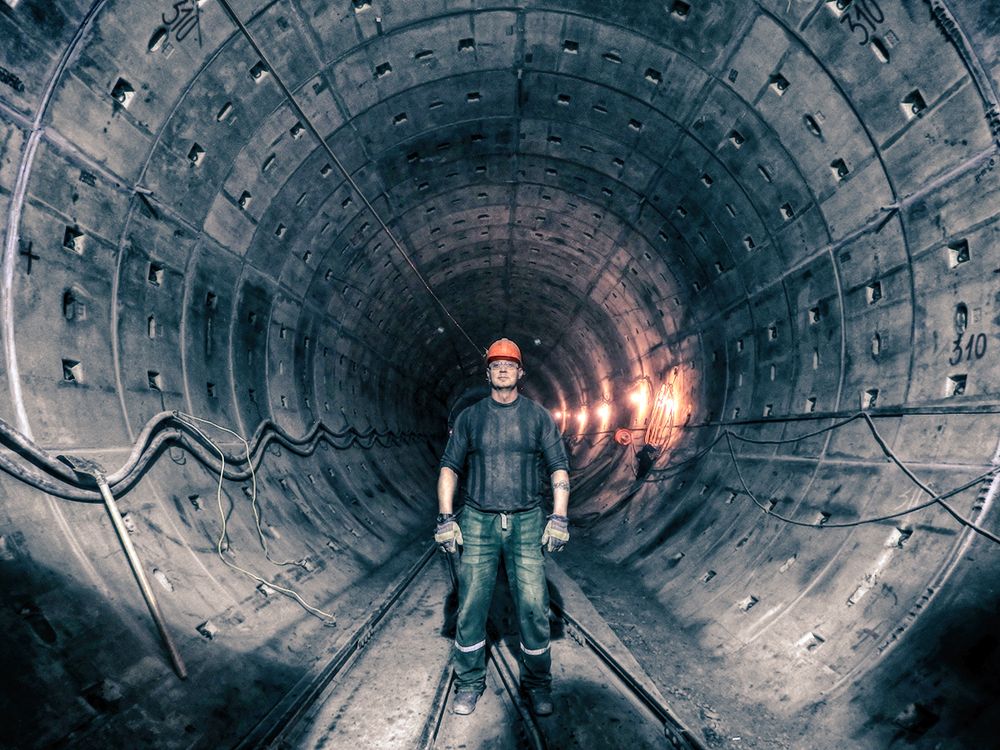 Метростроитель