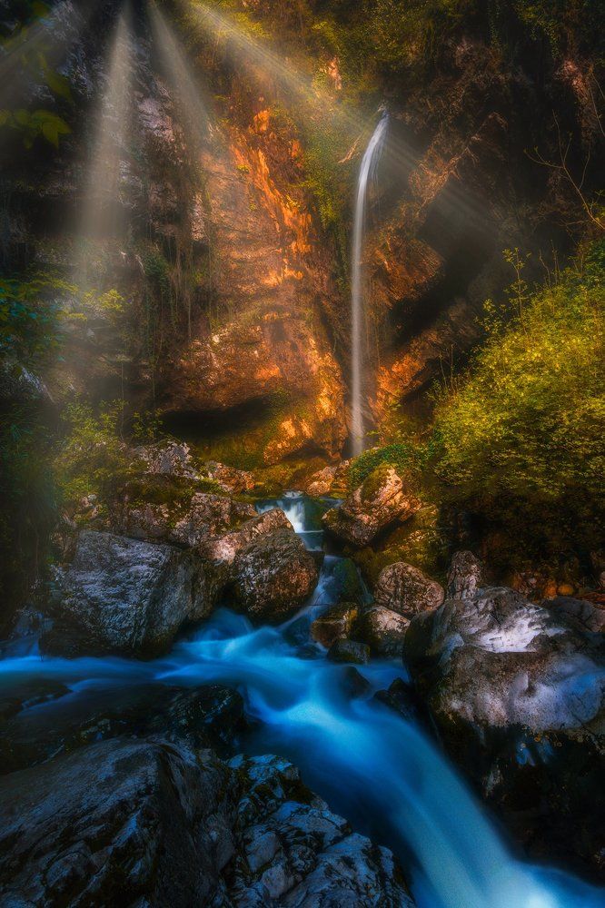 Водопад Пасть Дракона